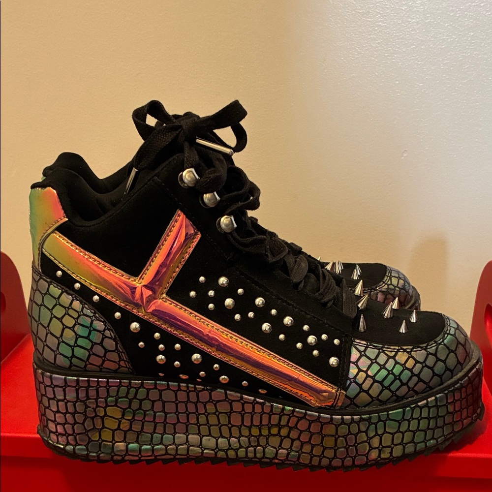 YRU RAVE FESTIVAL GOTH Holographic Platform Sneakers with Studs size 9